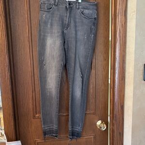 DL1961 Charcoal Denim Jeans
style FARROW ankle